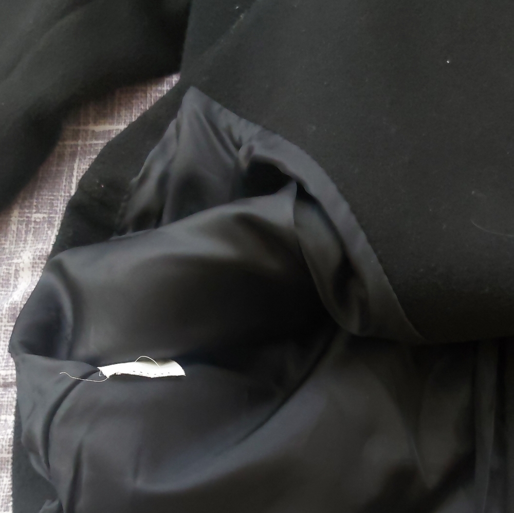 Coat - Picture 5 of 6